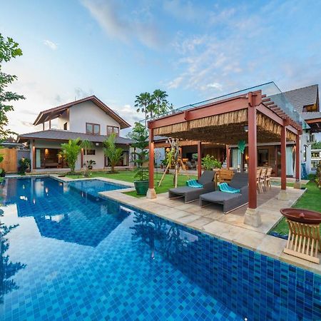 Villa Beauvida - Cozy 4- Bedroom Villa In Canggu With 18M Pool Dalung  Exterior photo