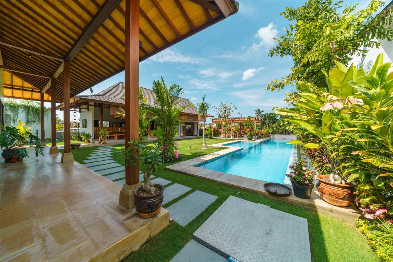 Villa Beauvida - Cozy 4- Bedroom Villa In Canggu With 18M Pool Dalung  Exterior photo