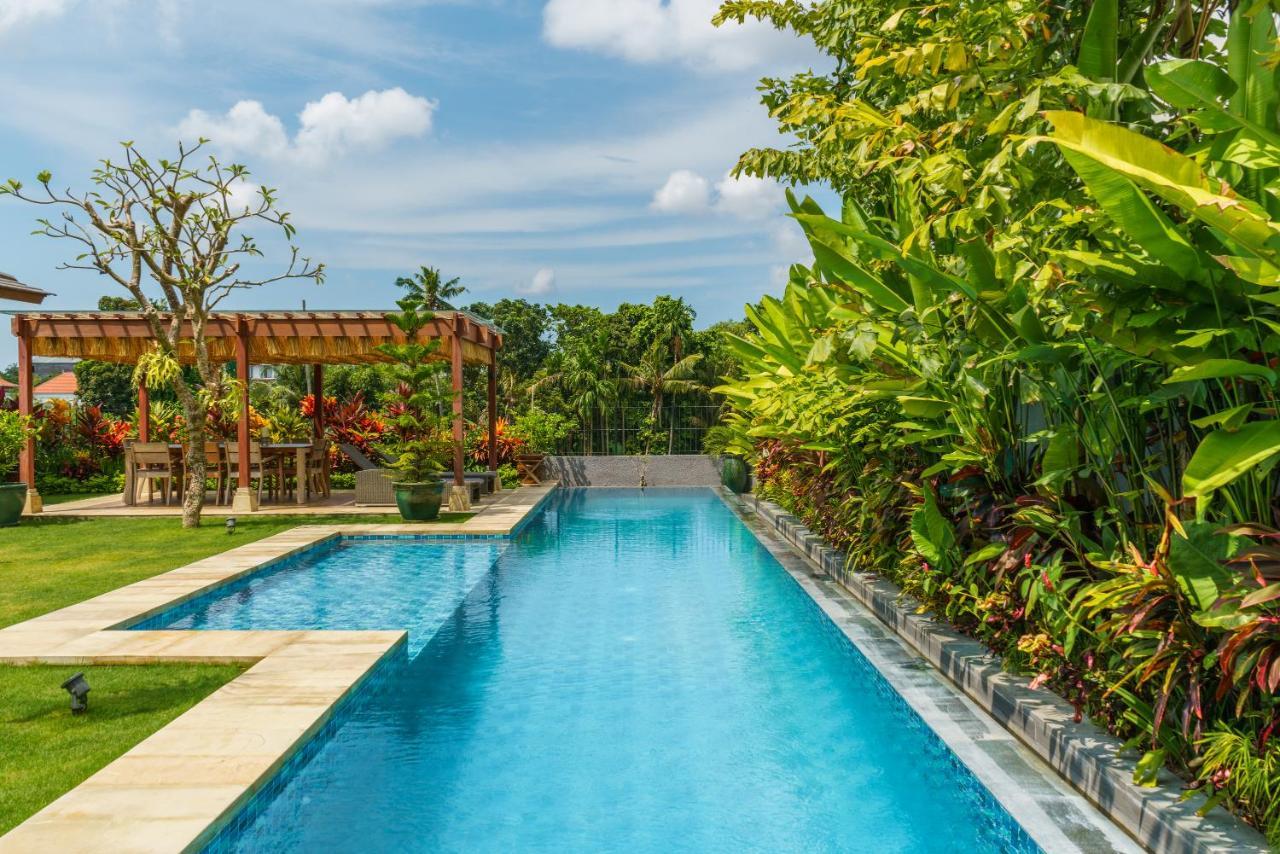 Villa Beauvida - Cozy 4- Bedroom Villa In Canggu With 18M Pool Dalung  Exterior photo